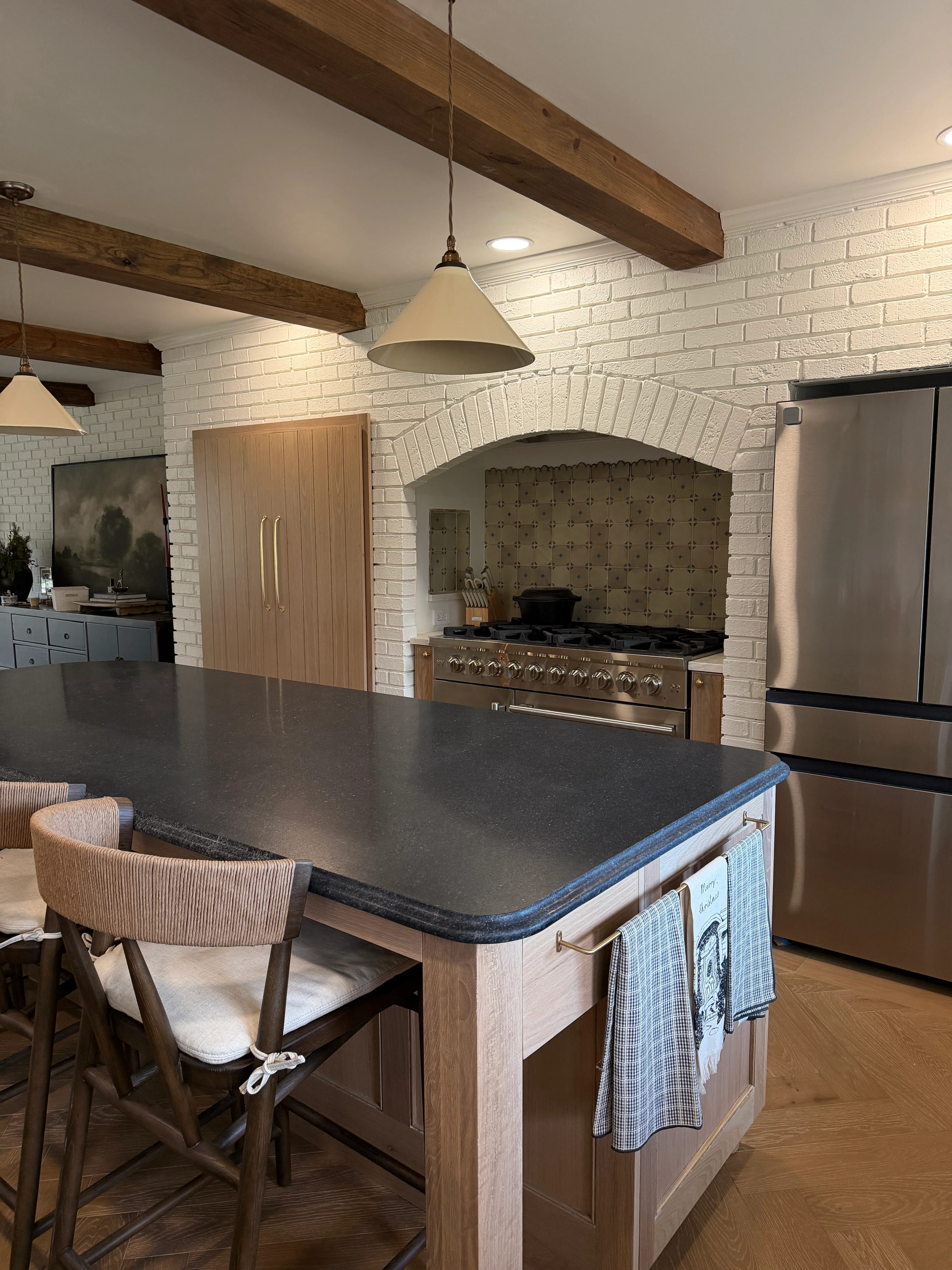 Cloverland kitchen and living space renovation