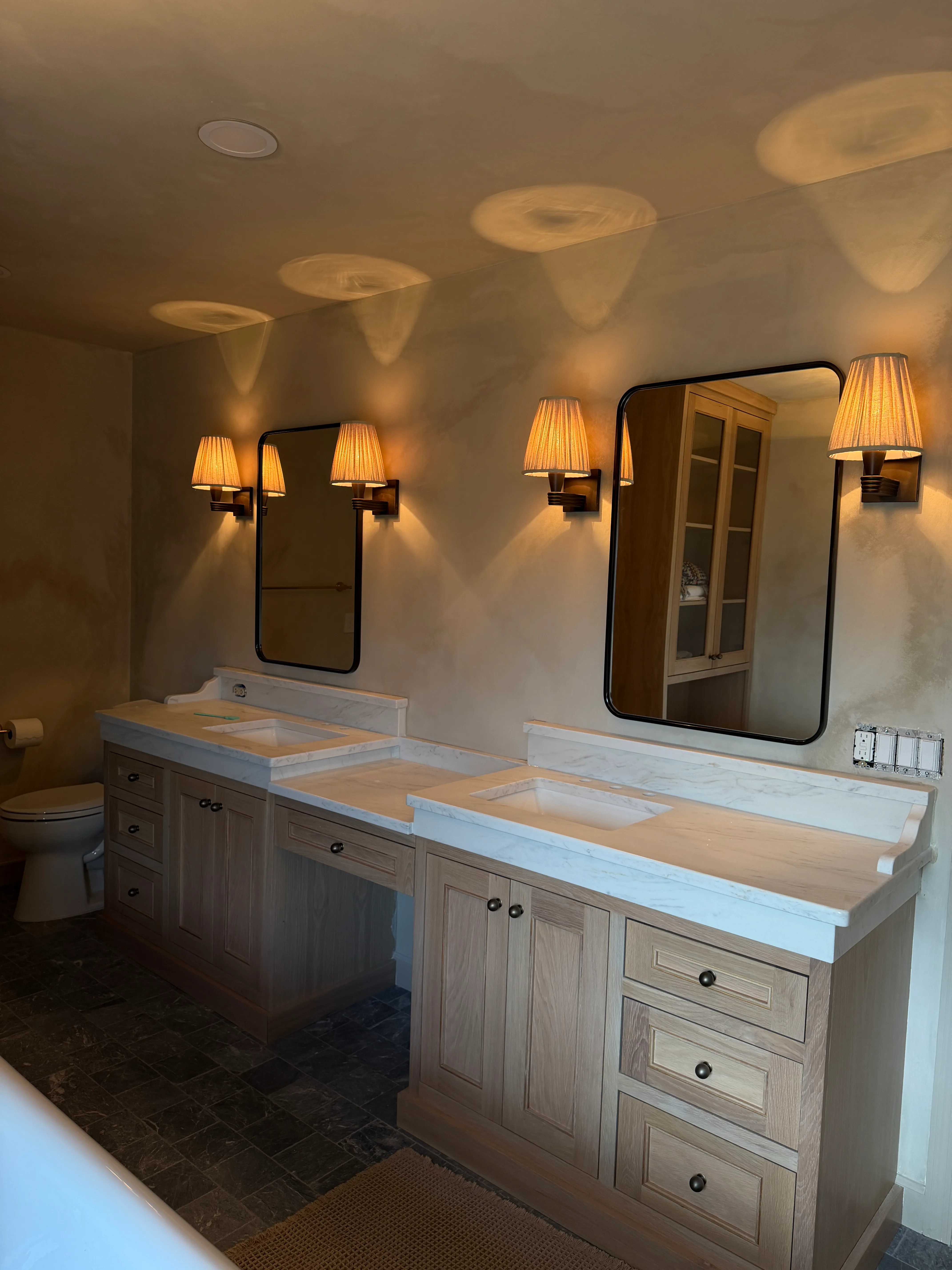 Cloverland bathroom finishes and tile work