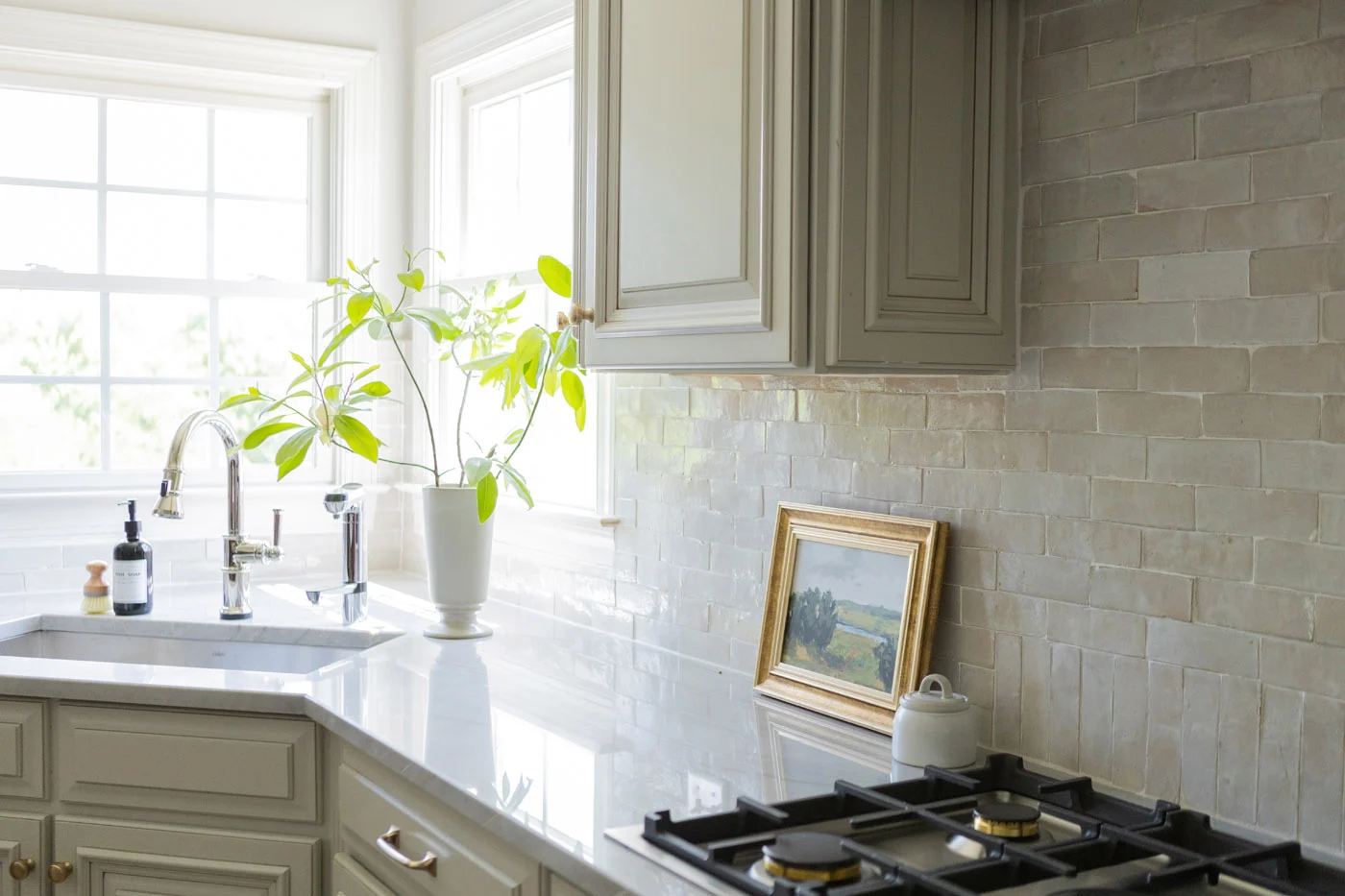 Gweneth kitchen range and backsplash detail