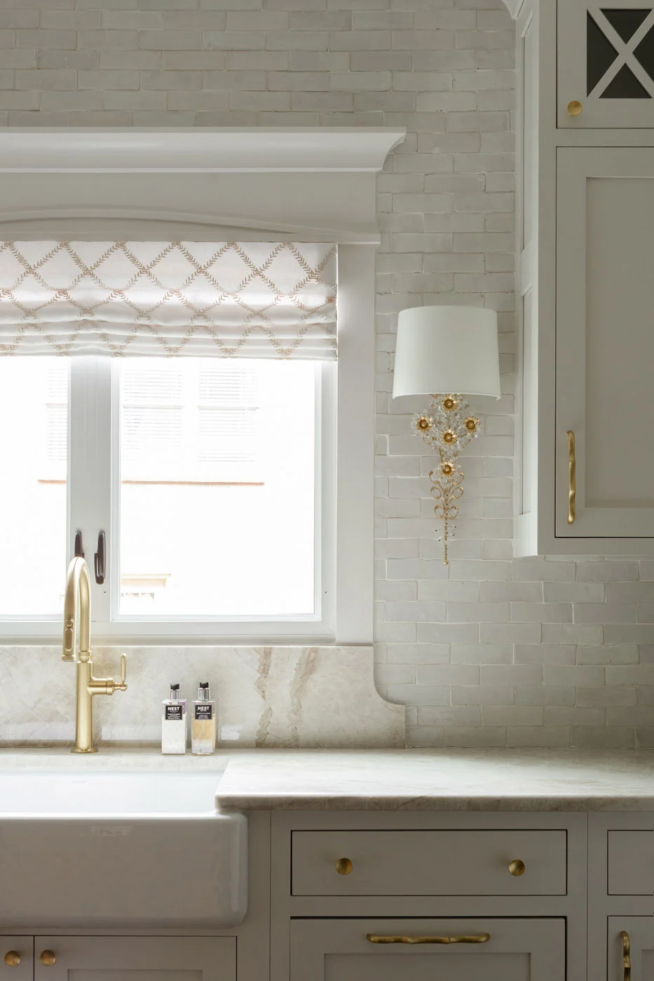 Scotsman Lane kitchen lighting and upper cabinets